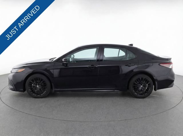 Used 2022 Toyota Camry SE image 11