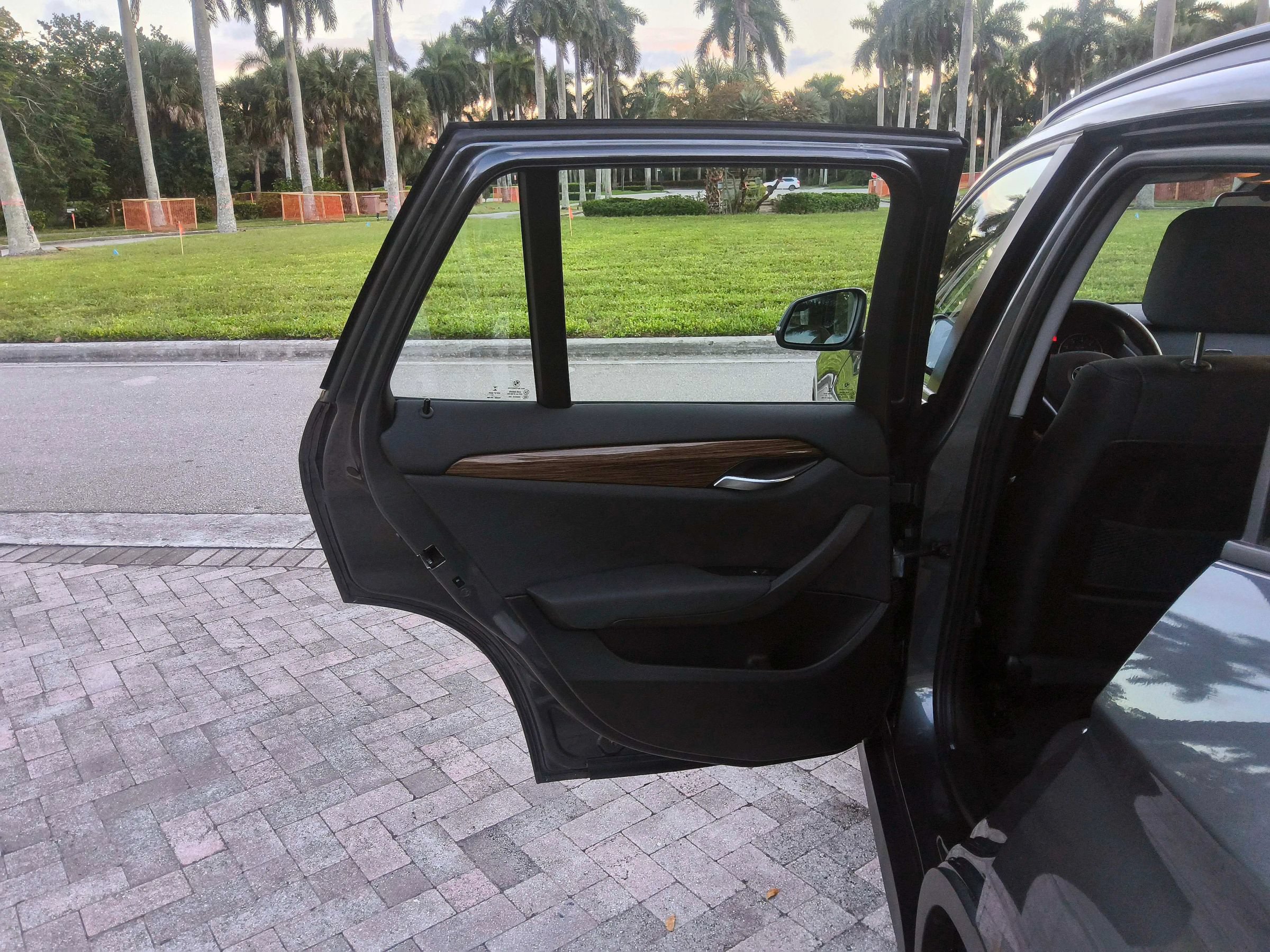 Used 2015 BMW X1 sDrive28i RWD image 30