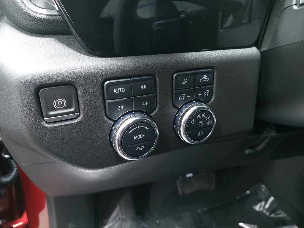 Certified 2023 GMC Sierra 1500 Elevation w/ Elevation Premium Package AWD/4WD image 16