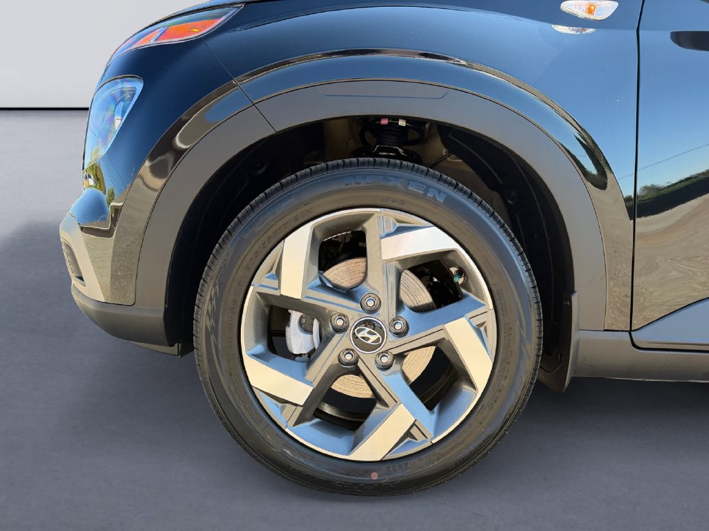 New 2026 Hyundai Venue SEL FWD image 9