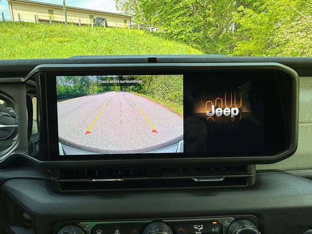 Used 2024 Jeep Wrangler Unlimited w/ Dual Top Group image 23