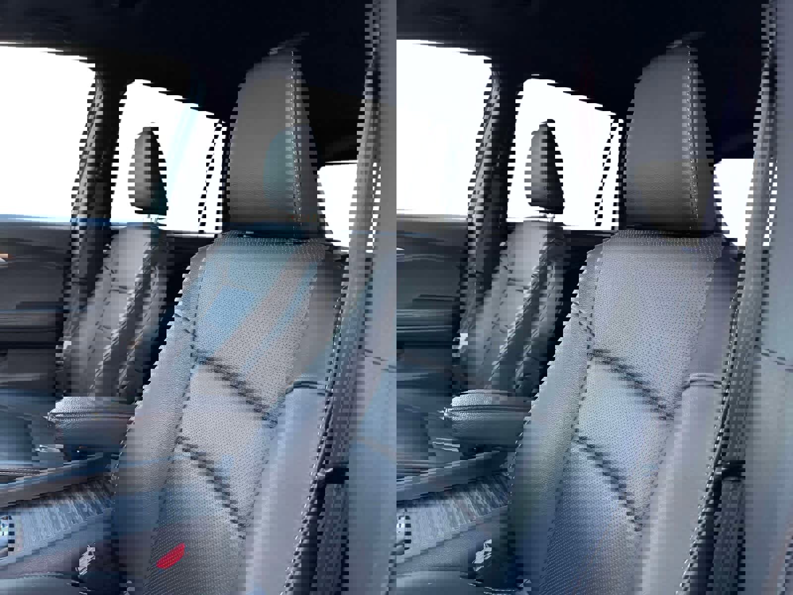 Used 2023 Honda Passport EX-L image 11