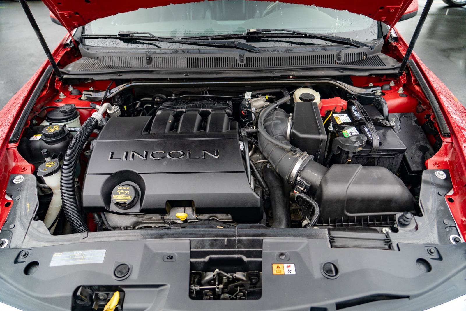 Used 2010 Lincoln MKS image 26