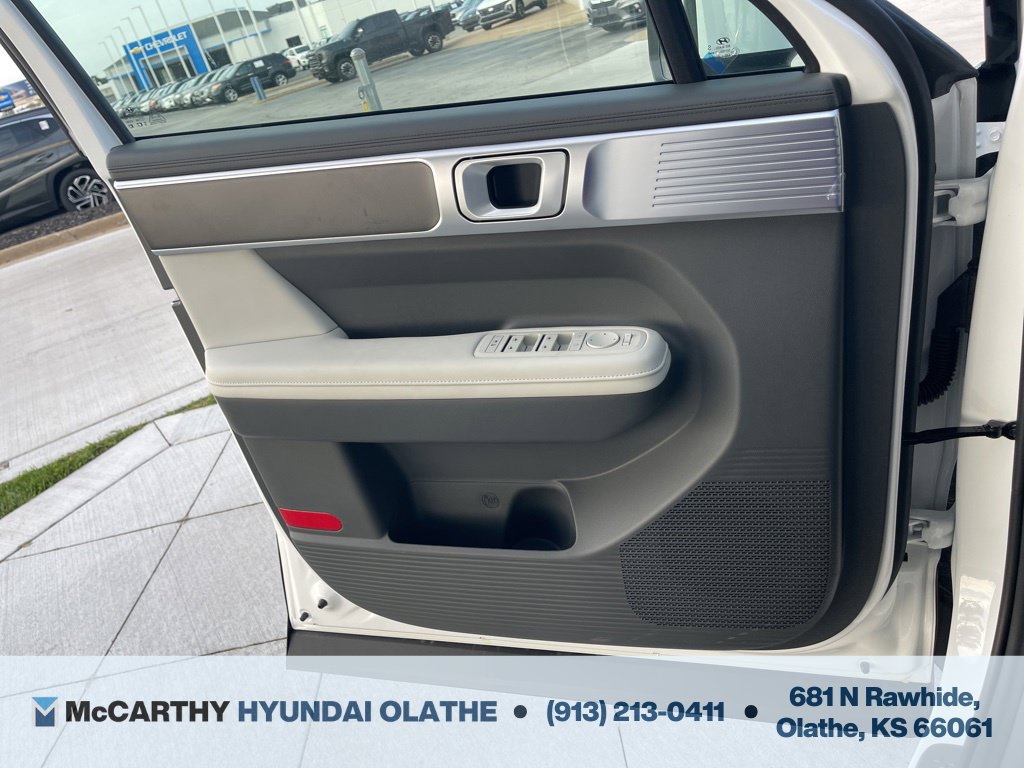 Used 2026 Hyundai Santa Fe SEL AWD/4WD image 29