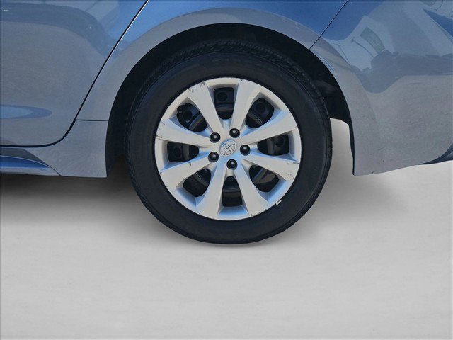 Used 2021 Toyota Corolla LE FWD image 22