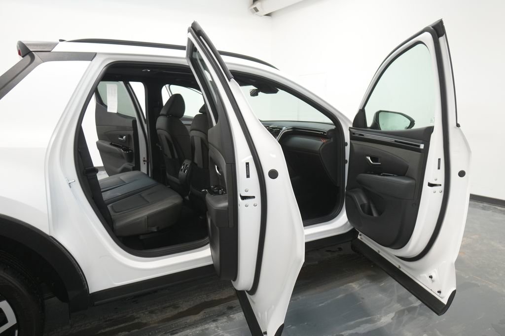 Used 2024 Hyundai Santa Cruz Limited image 28