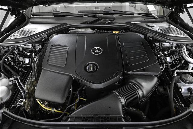 Used 2025 Mercedes-Benz E 350 4MATIC Sedan w/ Driver Assistance Package image 25