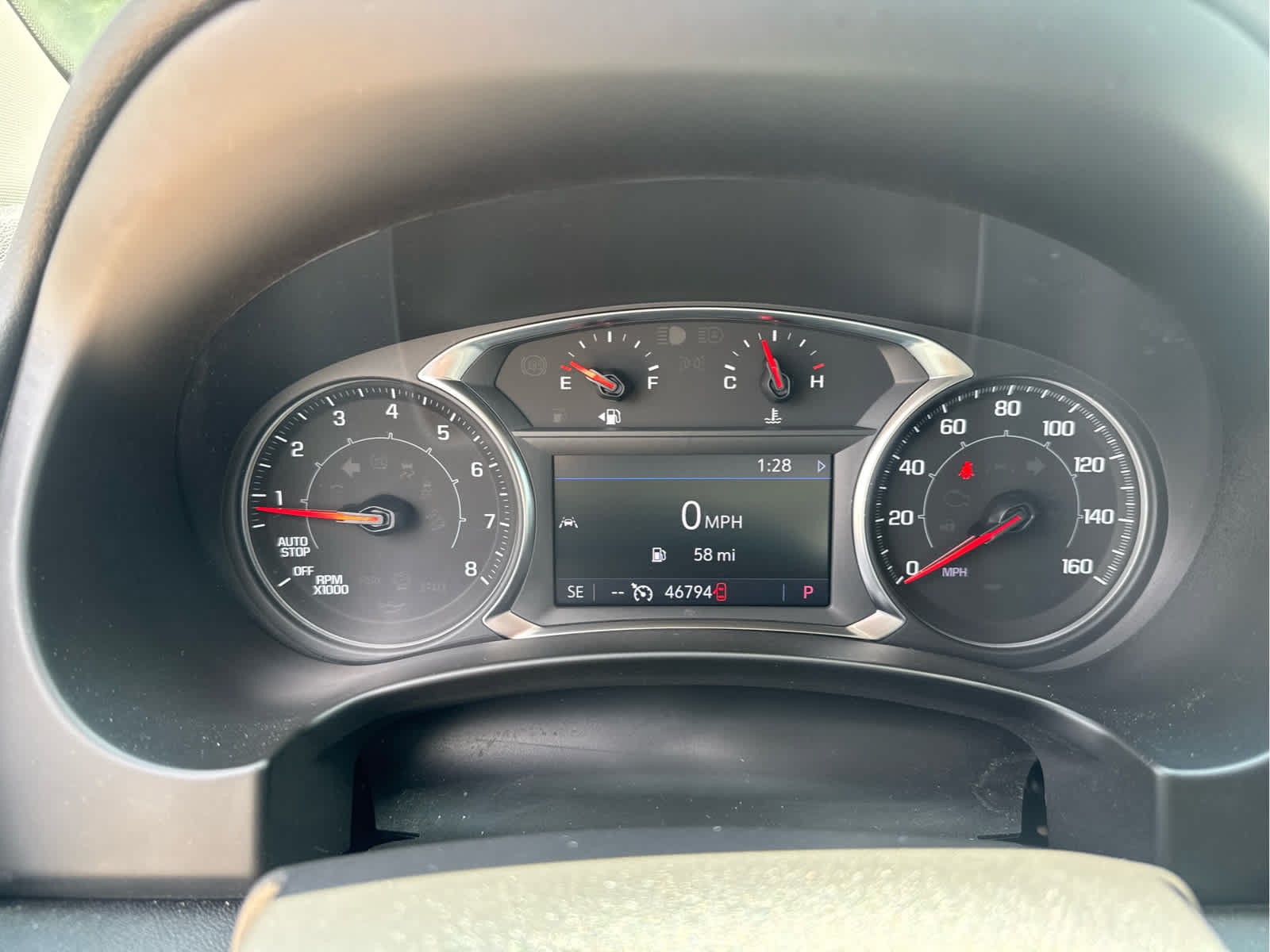 Used 2024 GMC Terrain SLT AWD/4WD image 25