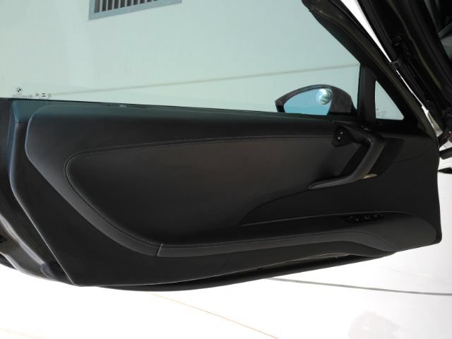 Used 2019 BMW i8 Roadster AWD/4WD image 19
