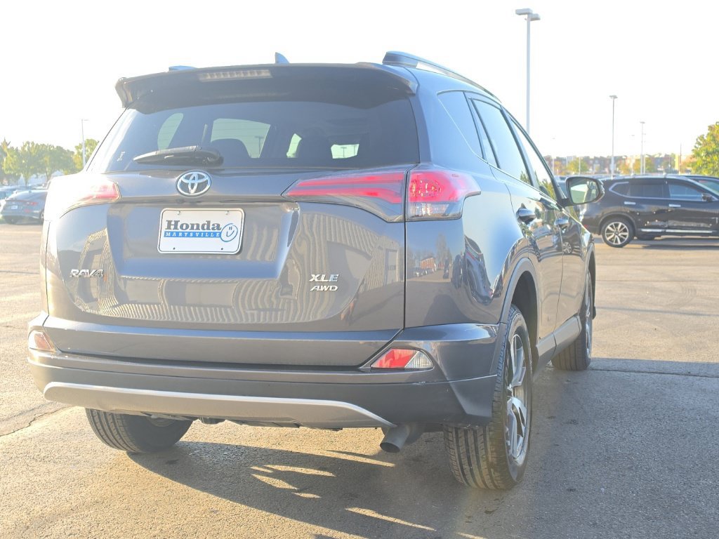 Used 2017 Toyota RAV4 XLE w/ Plus Special Value Package AWD/4WD image 9