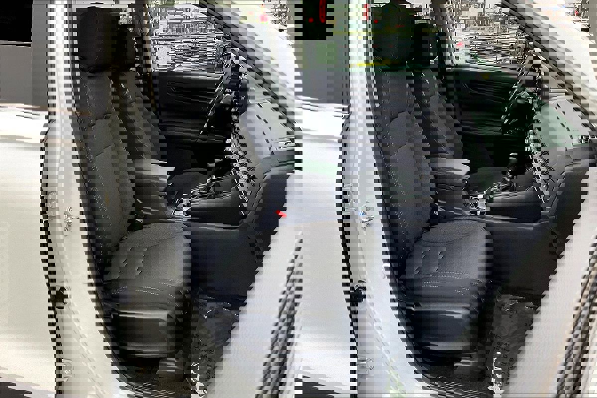 Used 2024 Honda CR-V EX image 7