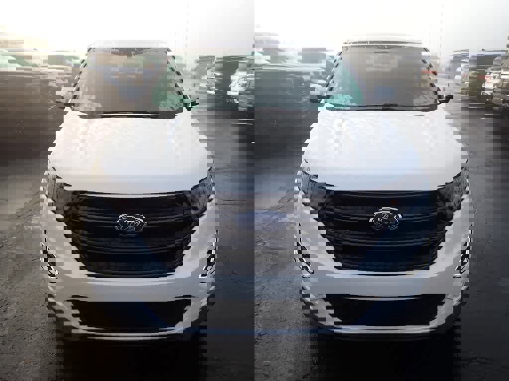 Used 2017 Ford Edge Sport w/ Technology Package image 8