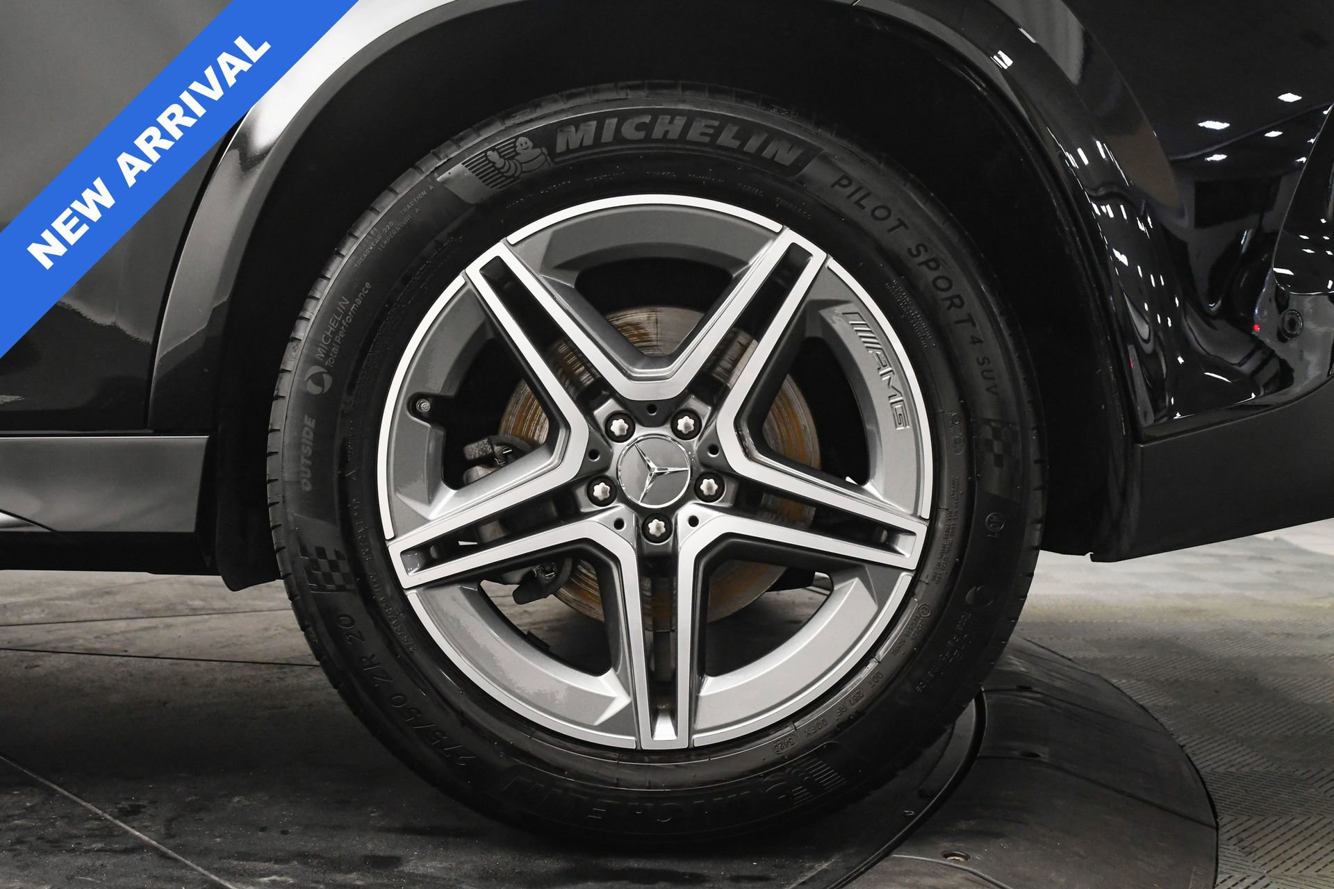 Used 2025 Mercedes-Benz GLE 53 AMG 4MATIC image 32