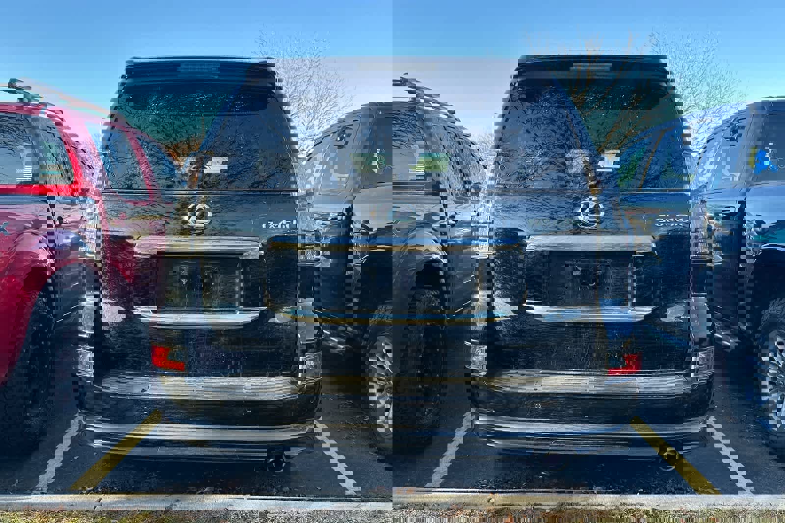 Used 2023 Lexus GX 460 Premium w/ Accessory Package image 4