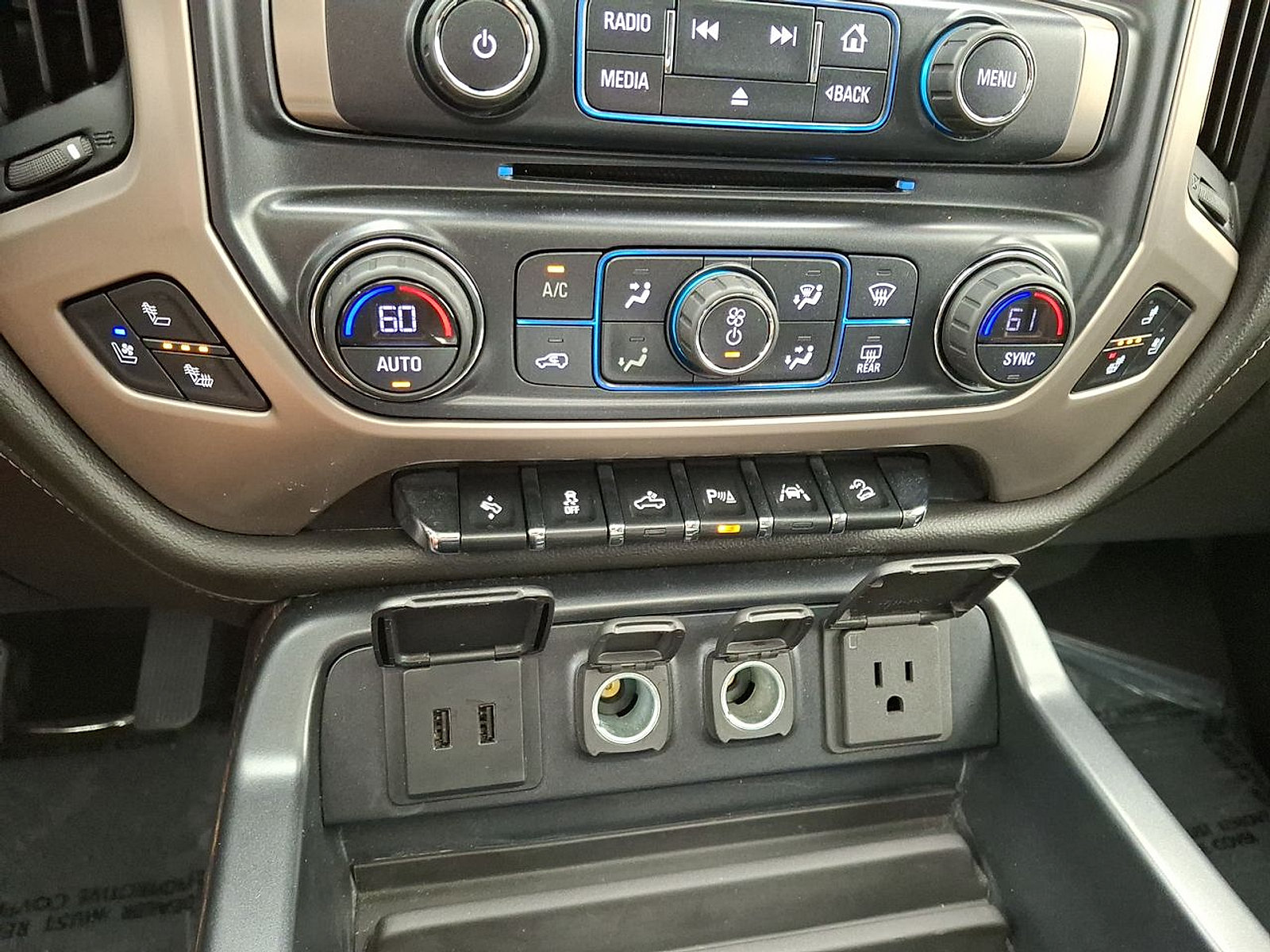 Used 2018 GMC Sierra 1500 Denali AWD/4WD image 19