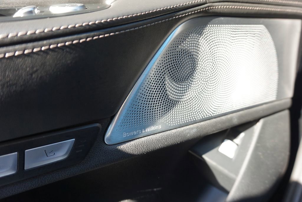 Used 2017 BMW 750i RWD image 38