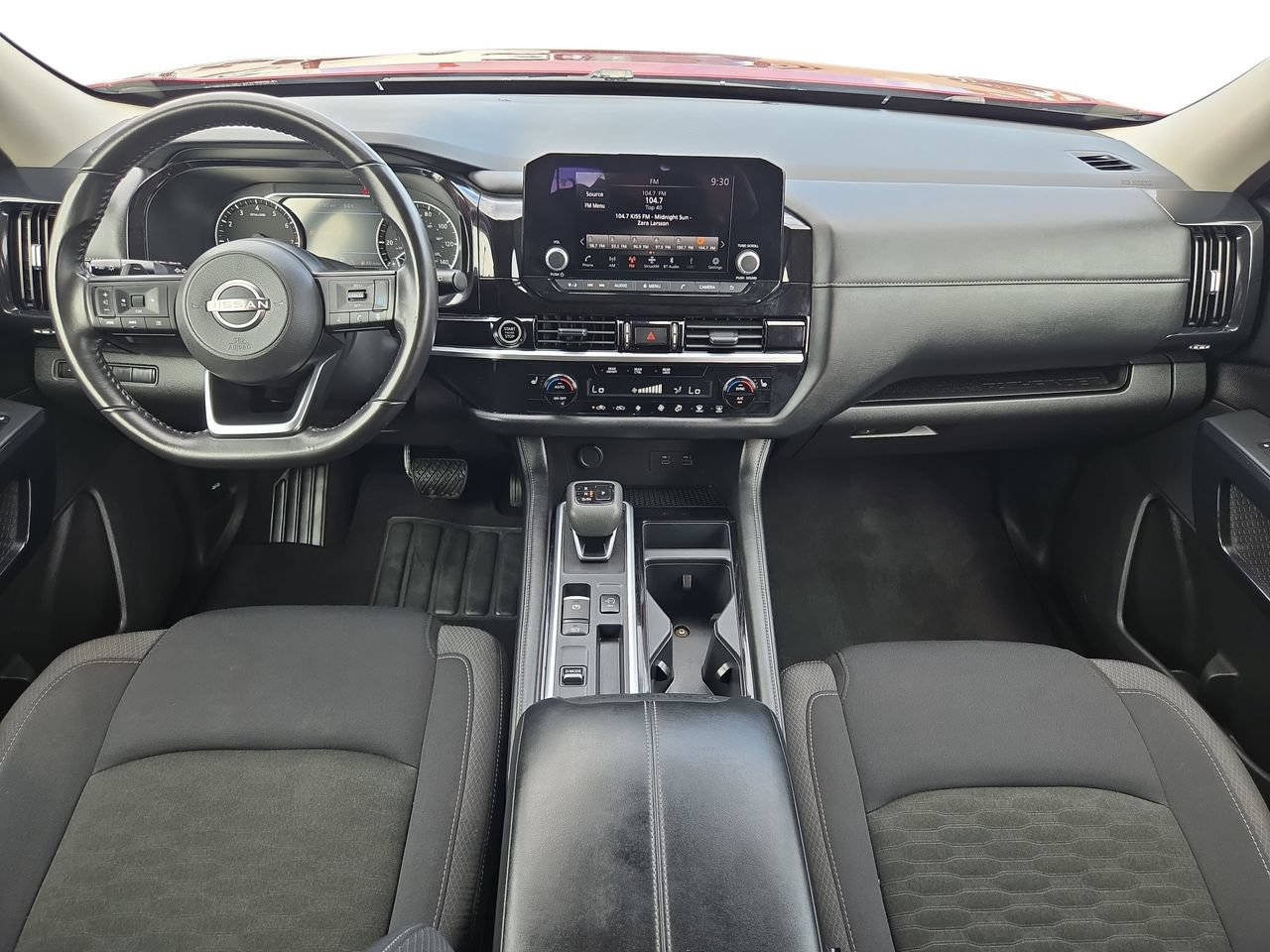 Certified 2024 Nissan Pathfinder SV FWD image 9