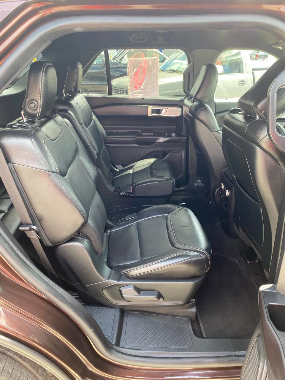 Used 2020 Ford Explorer ST w/ ST Street Pack image 32