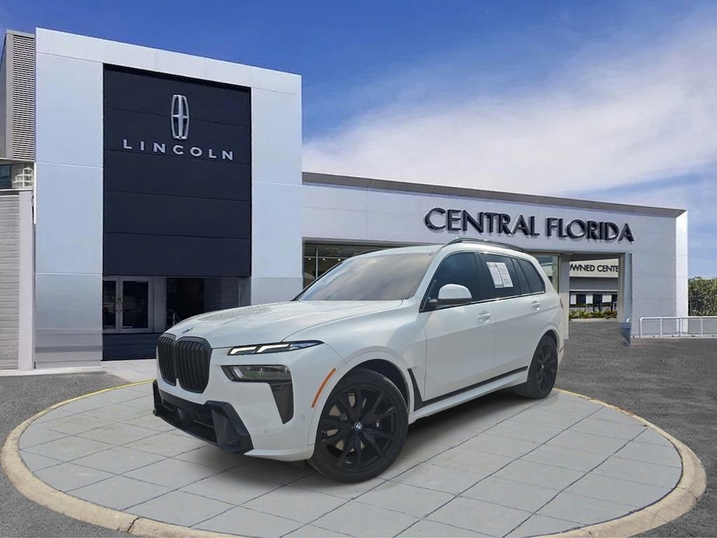 Used 2025 BMW X7 xDrive40i w/ M Sport Package AWD/4WD image 29