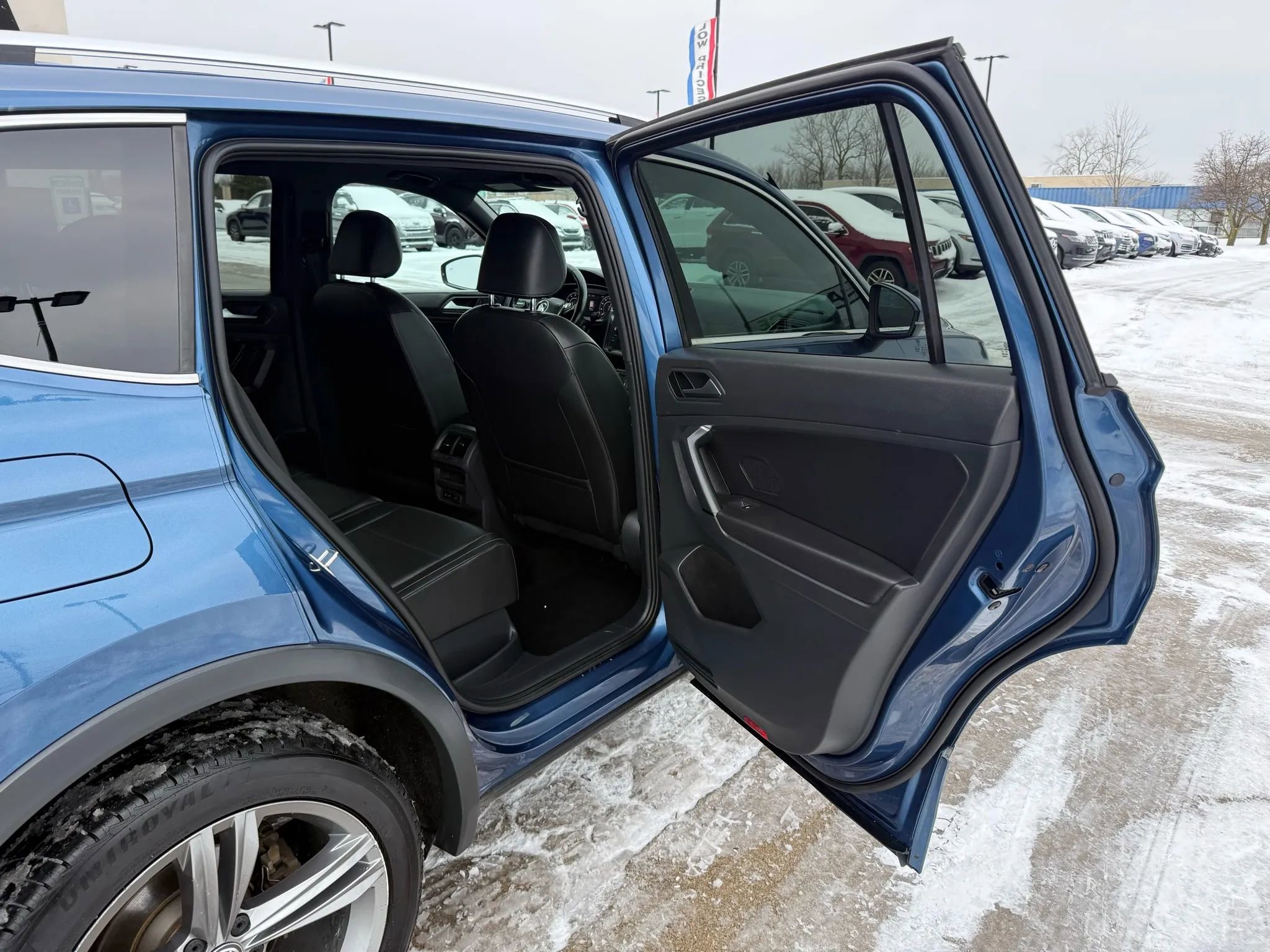 Used 2019 Volkswagen Tiguan SEL R-Line image 24