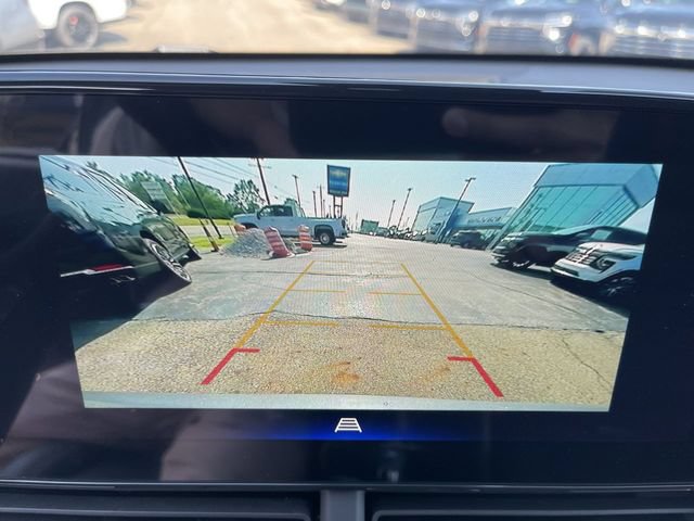 New 2026 Chevrolet Trax RS w/ Sunroof Package FWD image 17