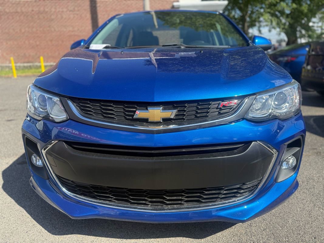 Used 2019 Chevrolet Sonic LT w/ RS Package FWD image 2