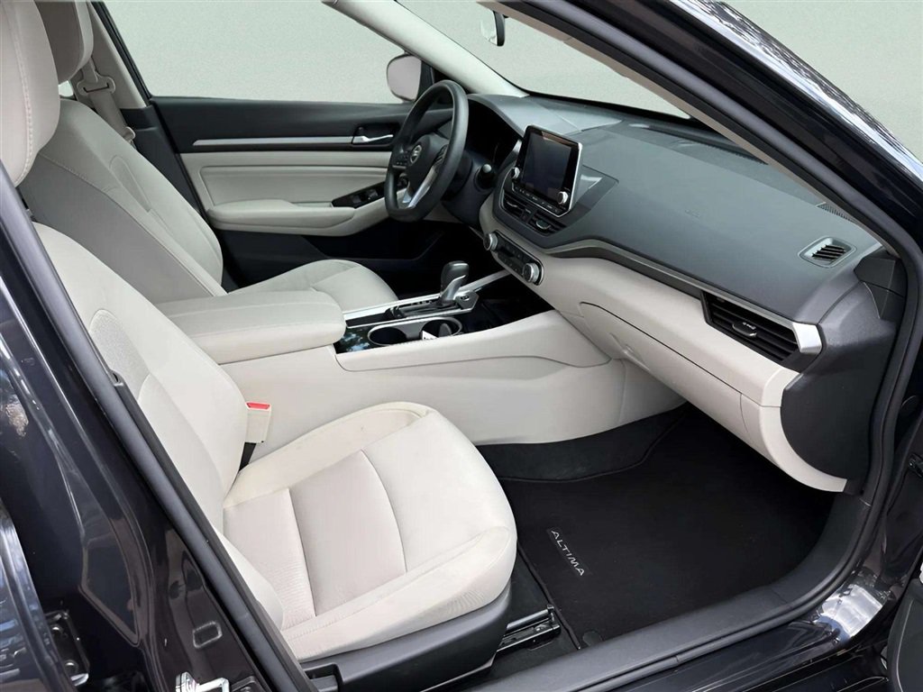 Used 2021 Nissan Altima 2.5 SV FWD image 16