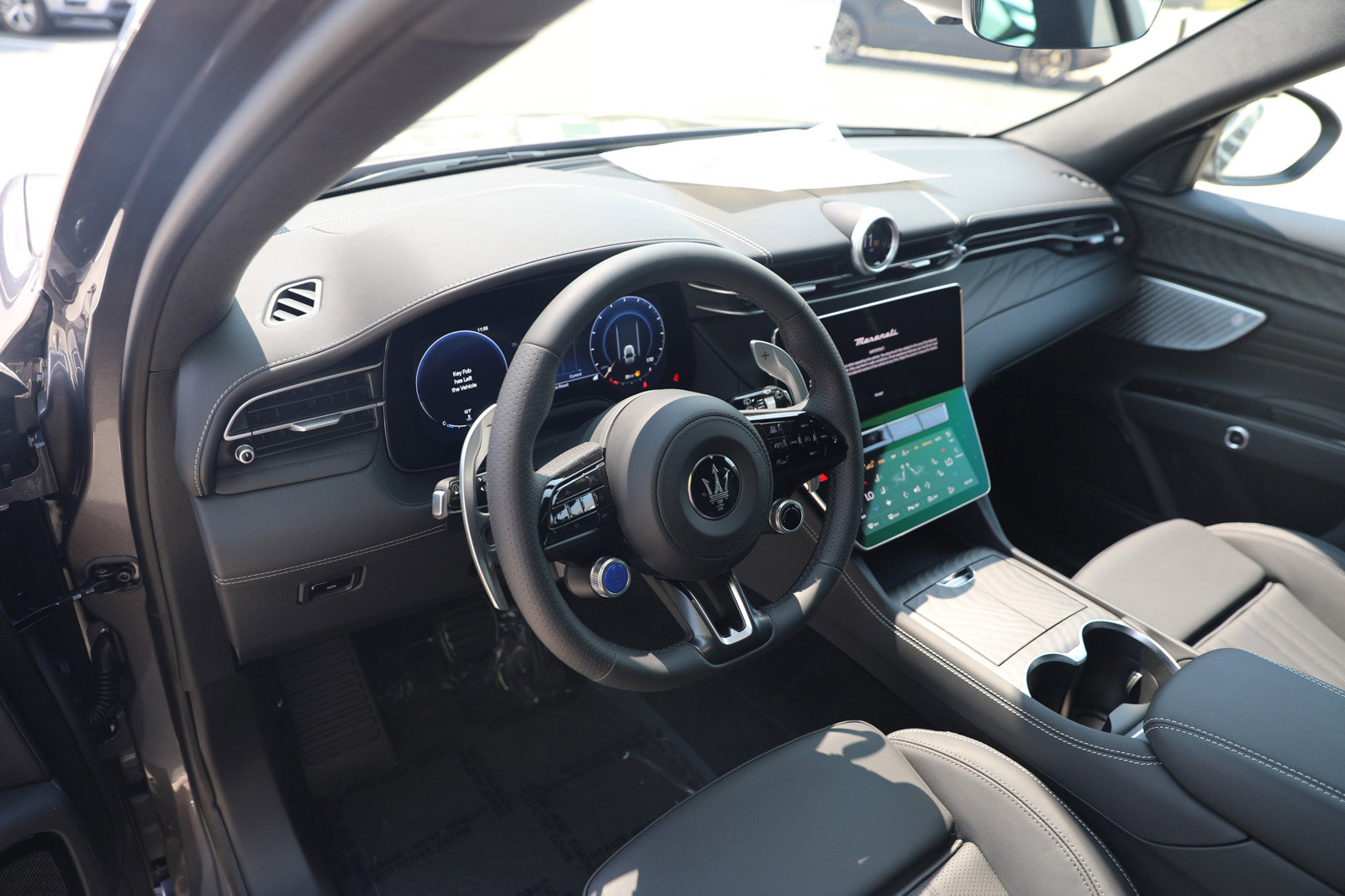 New 2024 Maserati Grecale GT image 25