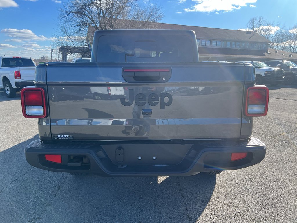 New 2025 Jeep Gladiator Sport AWD/4WD image 6