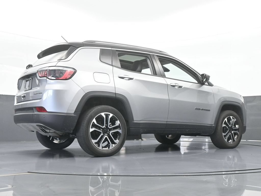 Used 2022 Jeep Compass Limited w/ Sun and Sound Group AWD/4WD image 58