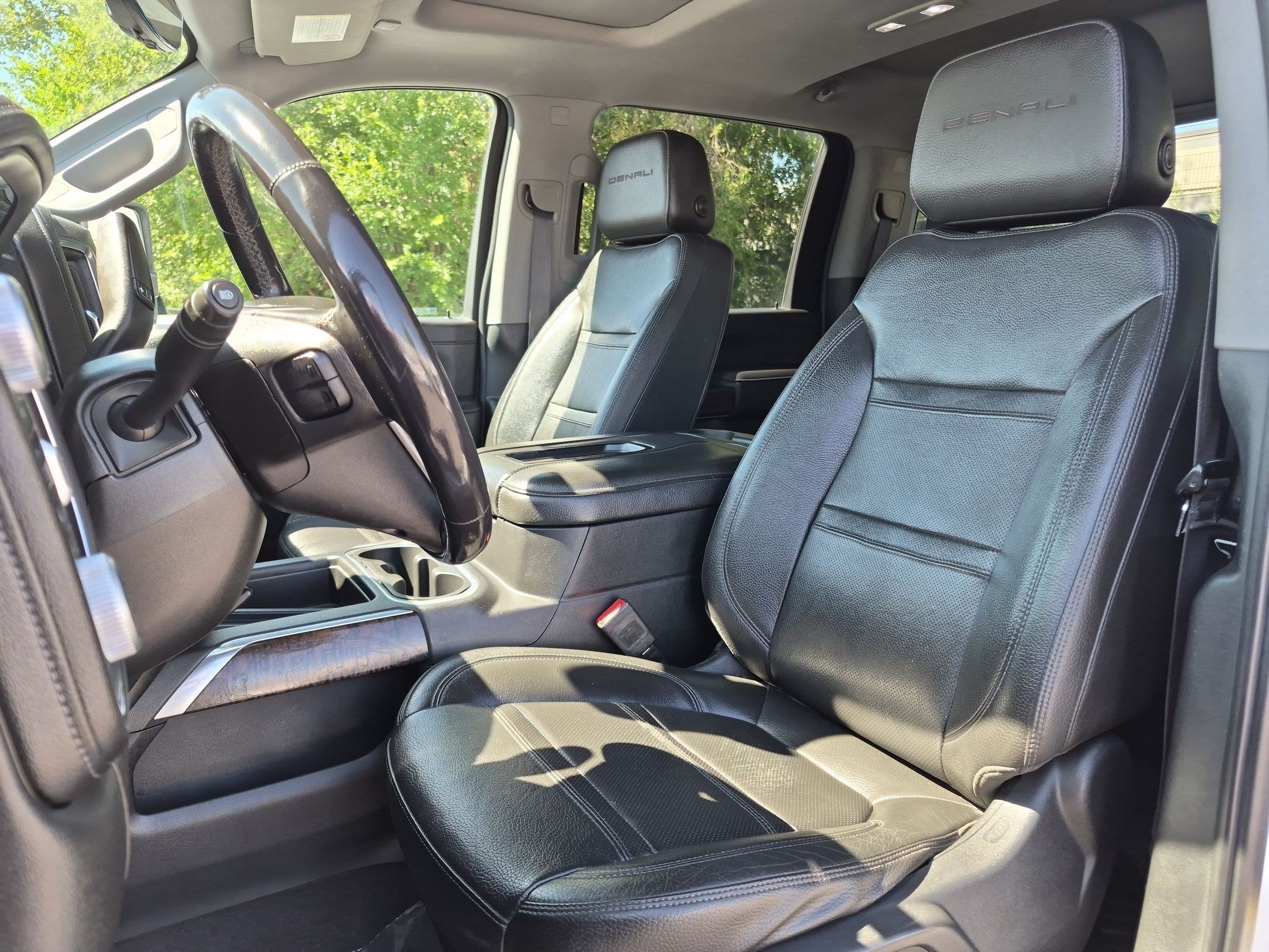 Used 2020 GMC Sierra 3500 Denali w/ Denali Ultimate Package AWD/4WD image 25