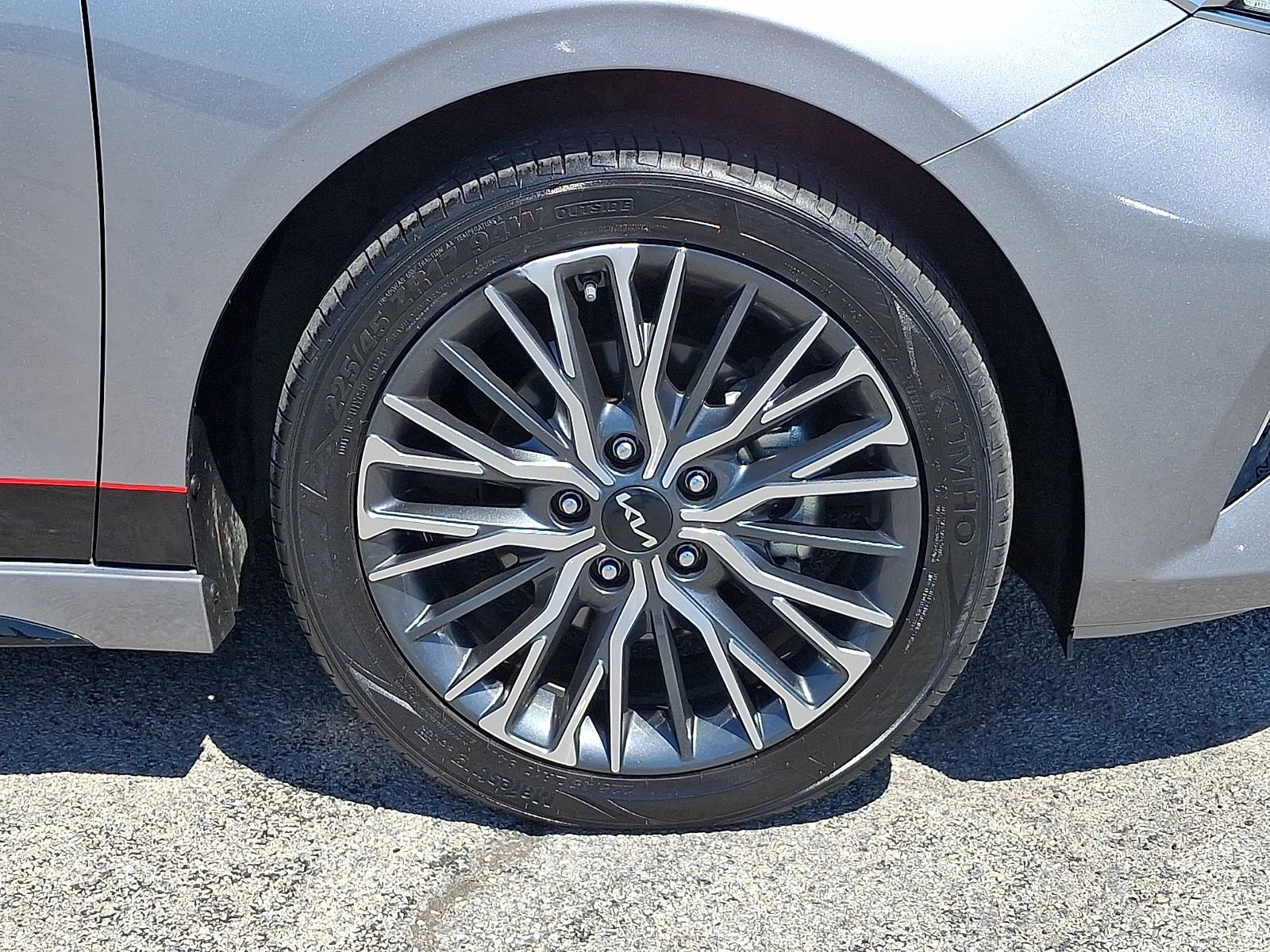 Used 2023 Kia Forte GT-Line image 9