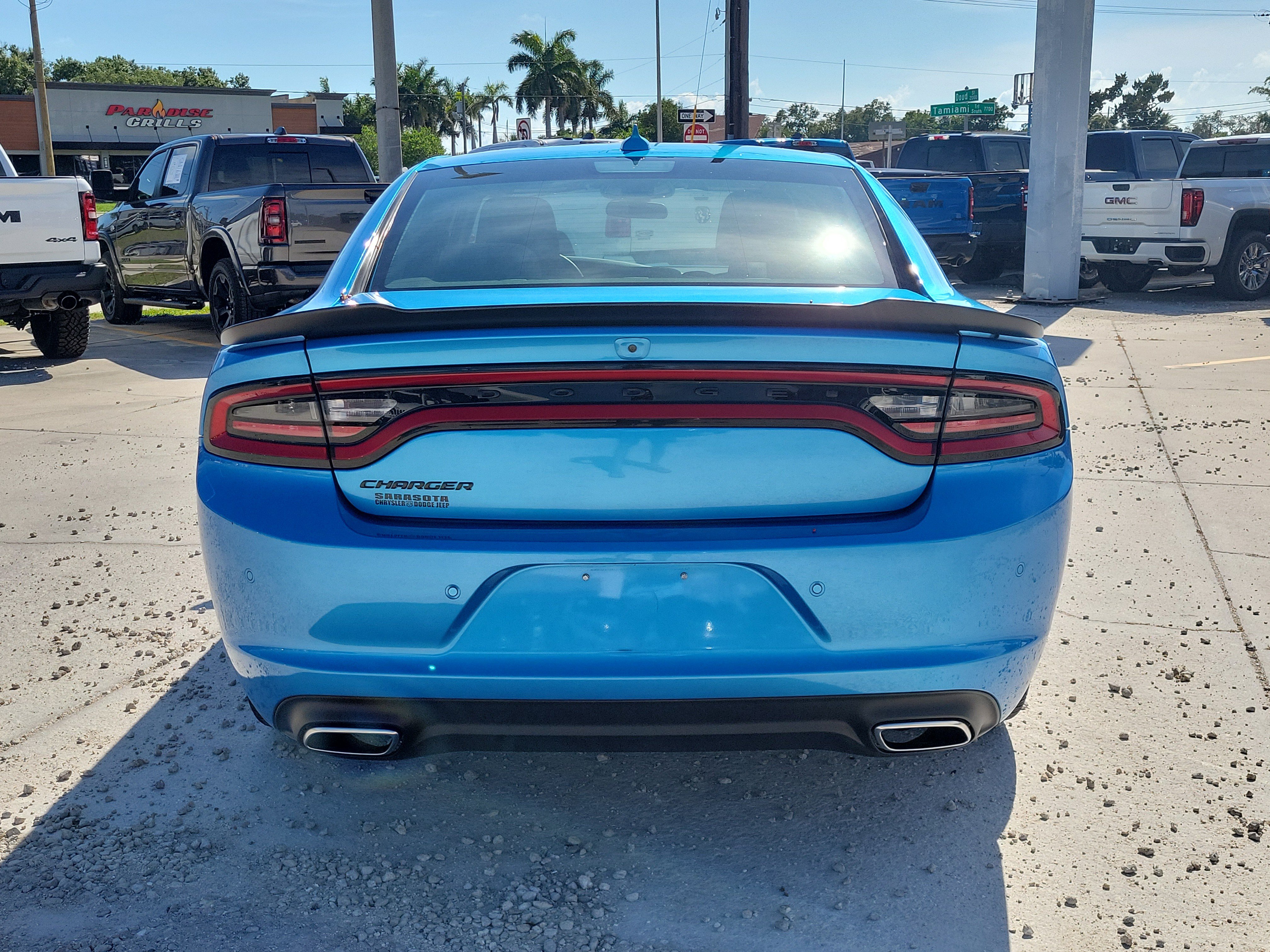 Used 2023 Dodge Charger SXT w/ Blacktop Package RWD image 5