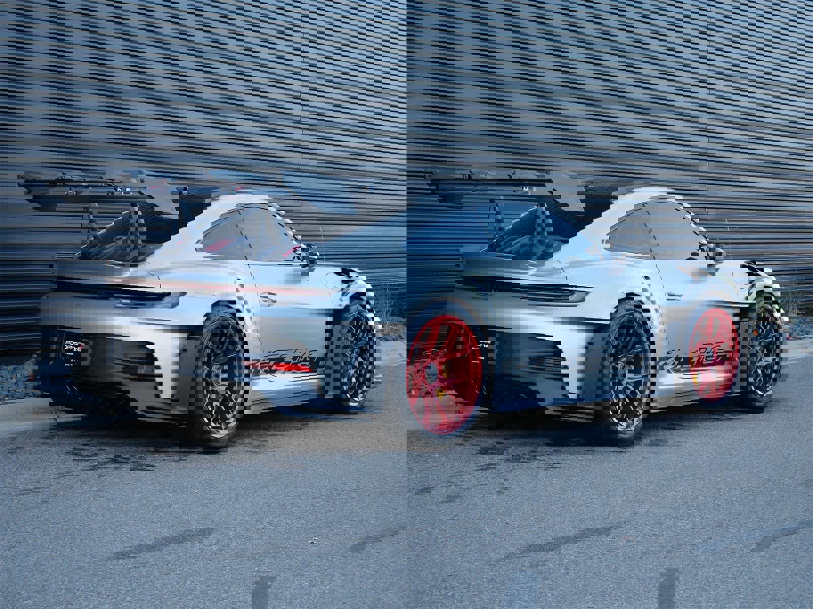 Used 2025 Porsche 911 GT3 RS image 25