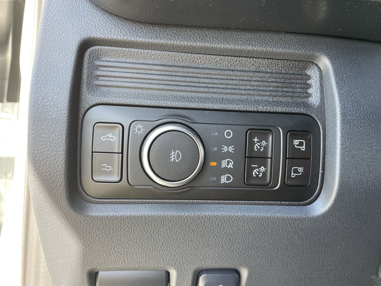 New 2026 Ford F350 Platinum AWD/4WD image 30
