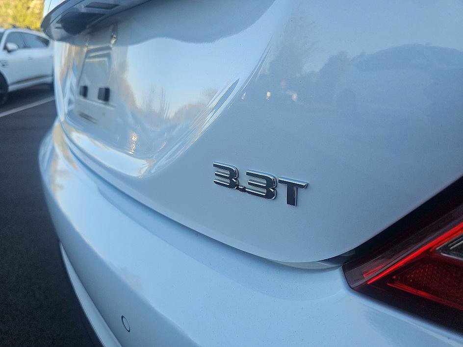 Used 2019 Genesis G90 3.3T Premium image 9