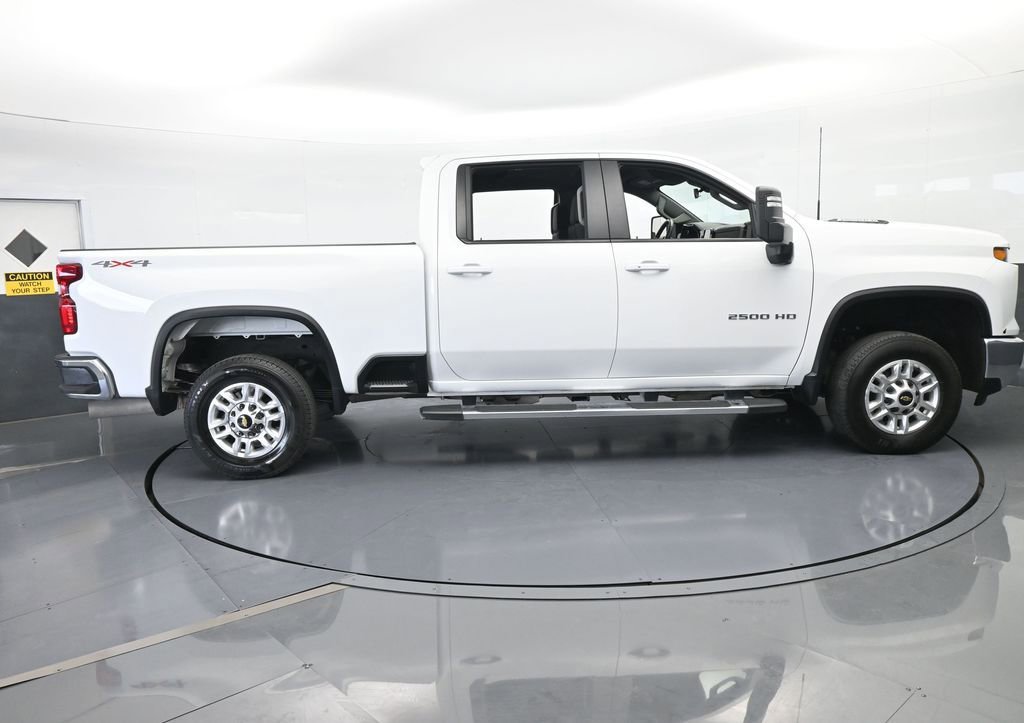 Used 2025 Chevrolet Silverado 2500 LT w/ Convenience Package image 7