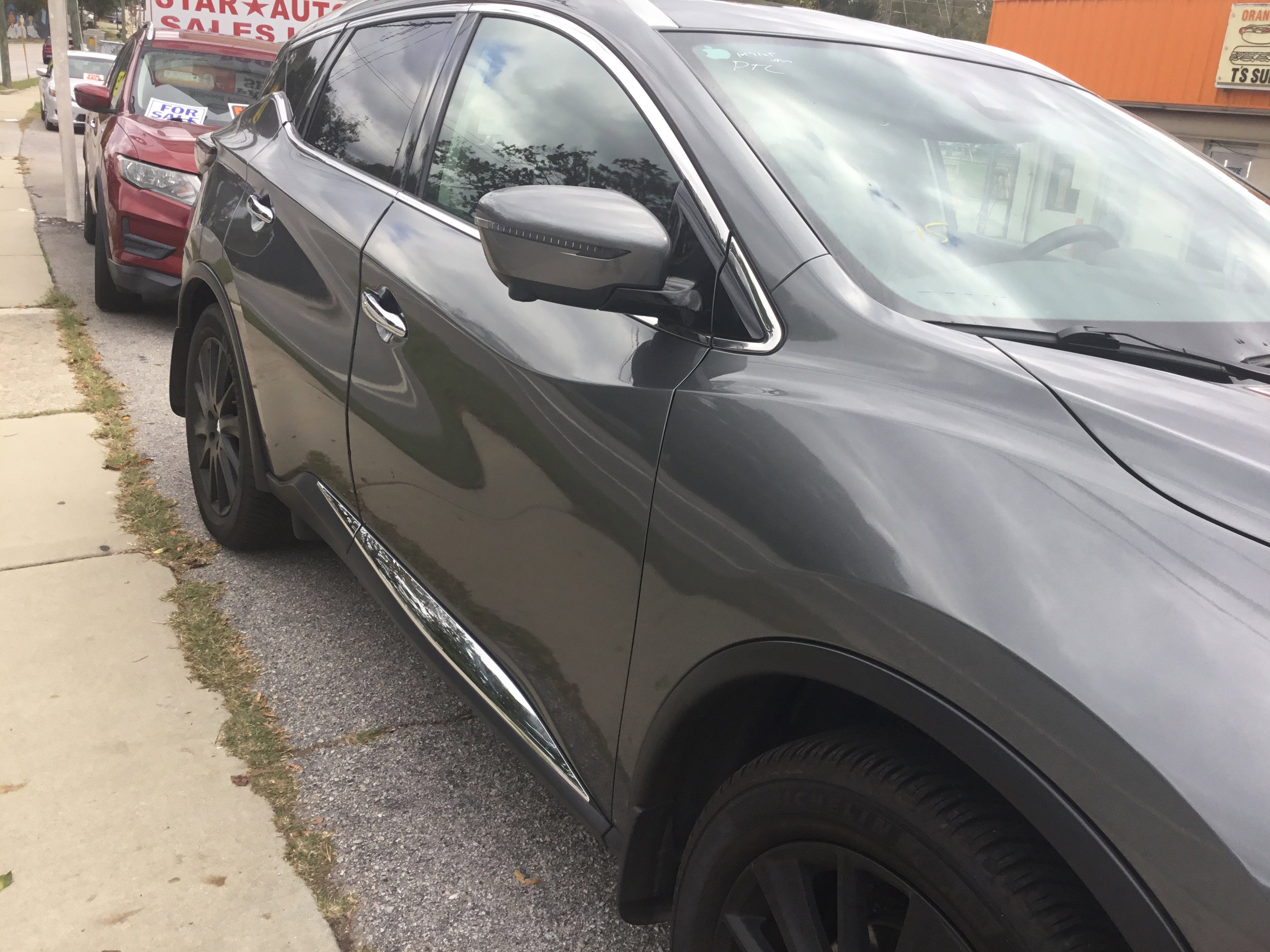 Used 2019 Nissan Murano Platinum image 2