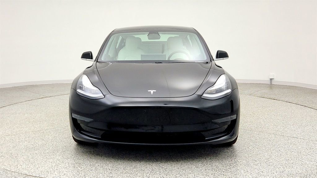 Used 2018 Tesla Model 3 Mid Range image 2