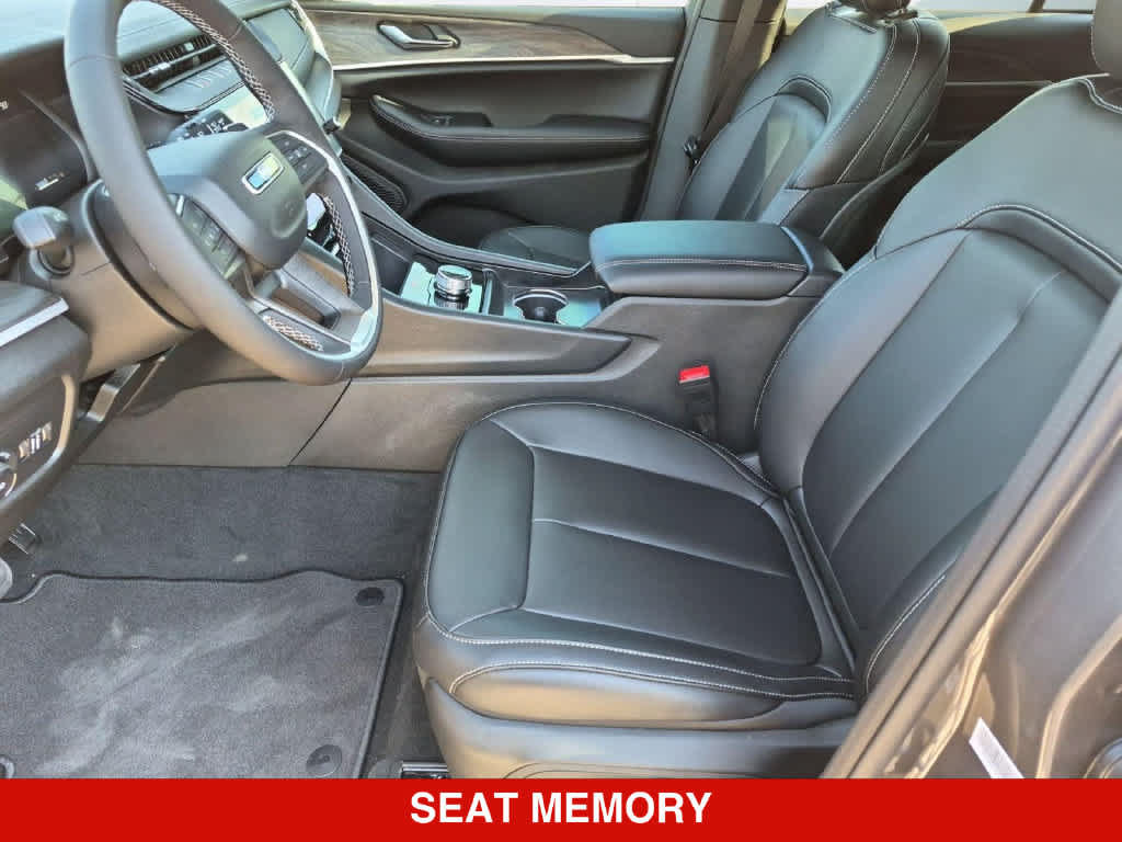New 2026 Jeep Grand Cherokee Limited w/ Limited Altitude Package RWD image 15