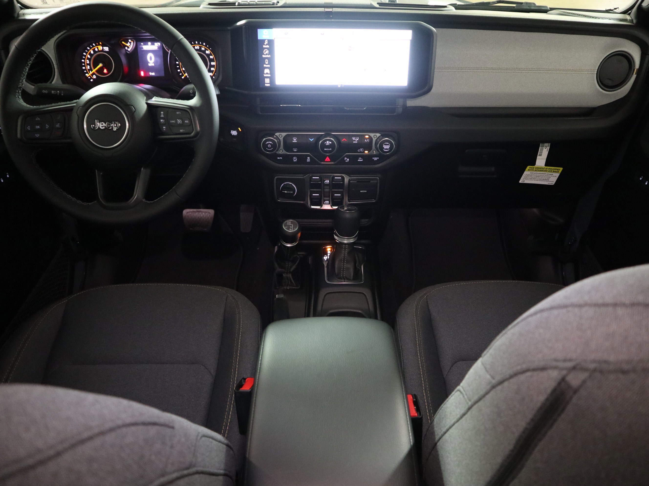 New 2025 Jeep Gladiator Sport AWD/4WD image 15