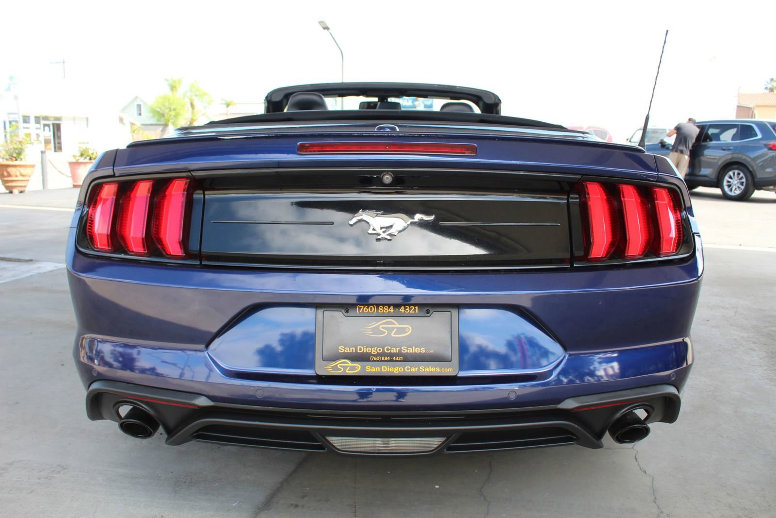 Used 2019 Ford Mustang Premium image 12