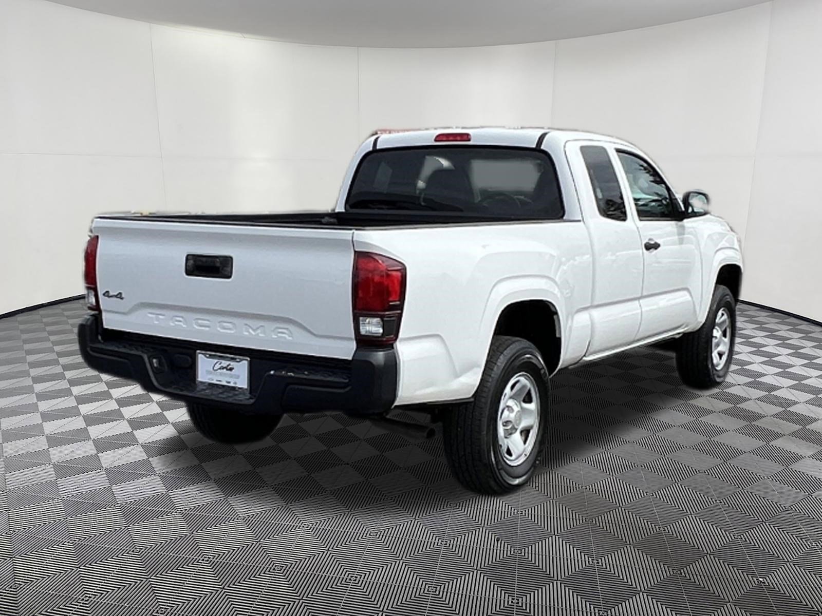 Used 2022 Toyota Tacoma SR AWD/4WD image 6