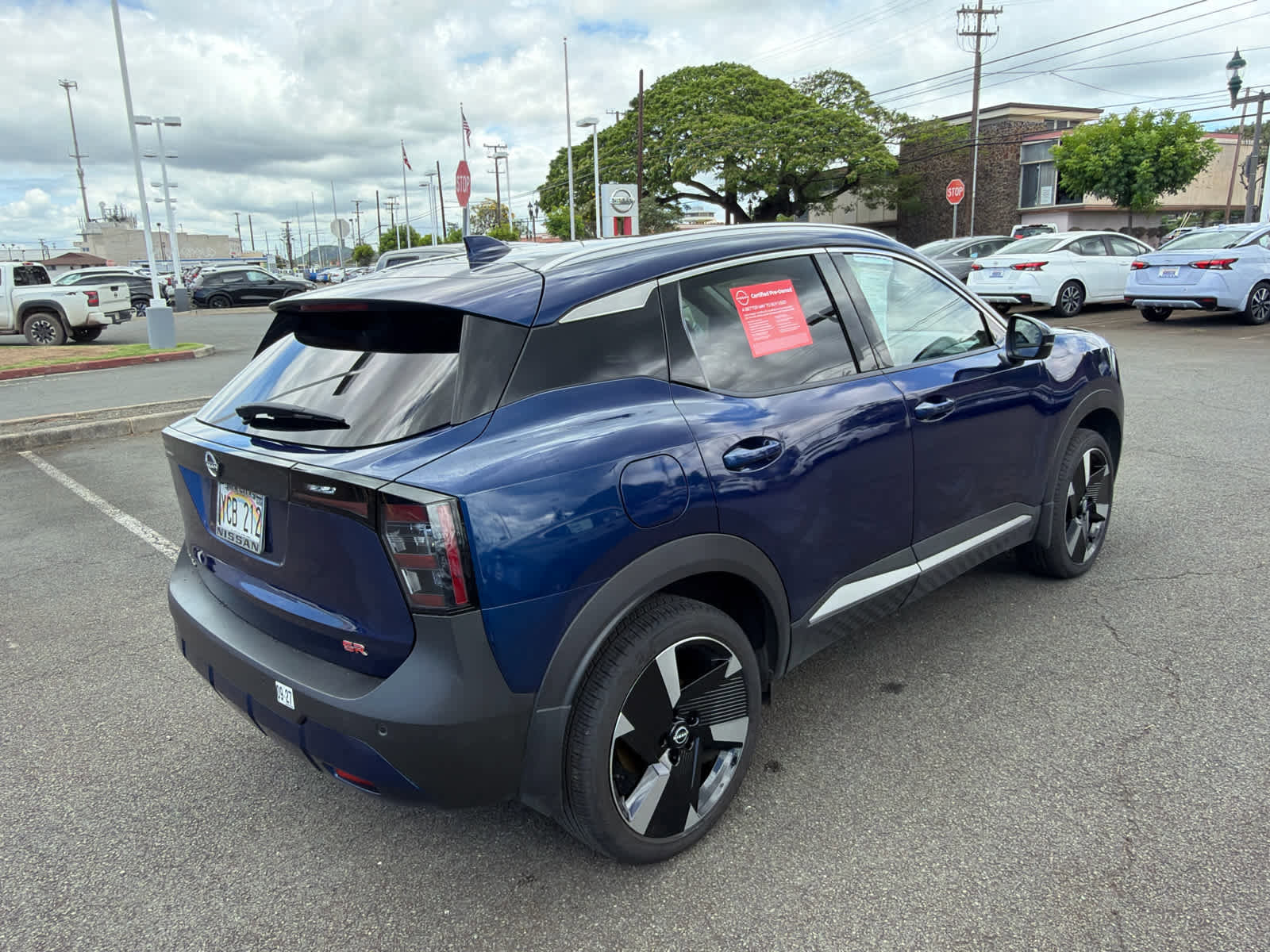 Used 2025 Nissan Kicks SR image 3
