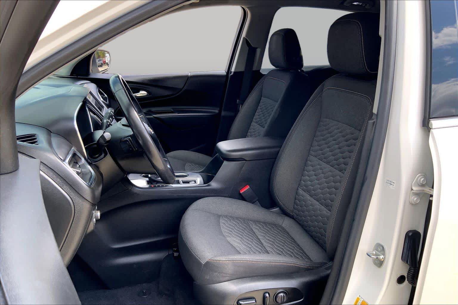 Used 2020 Chevrolet Equinox LT FWD image 8