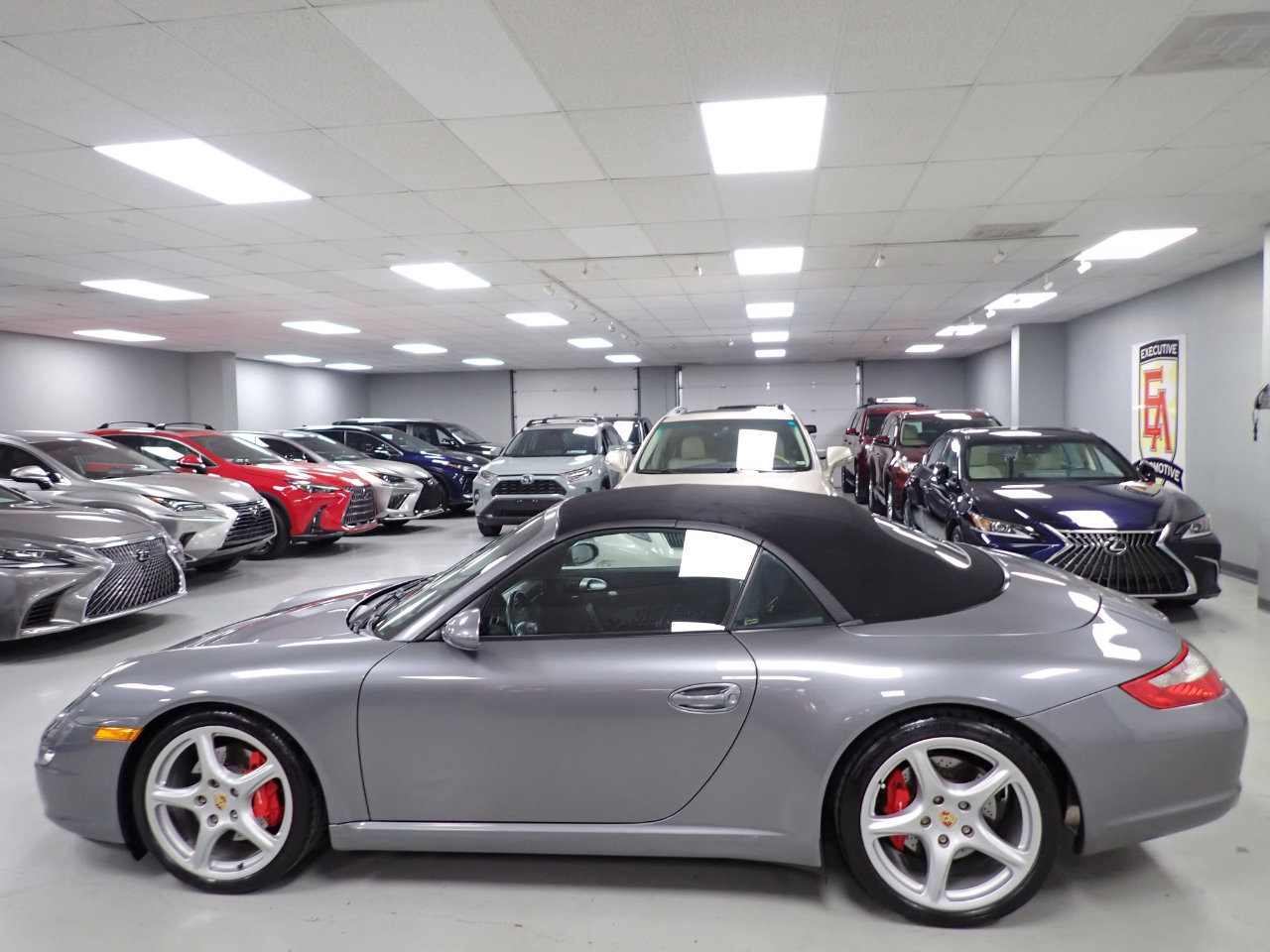 Used 2006 Porsche 911 Carrera S image 14