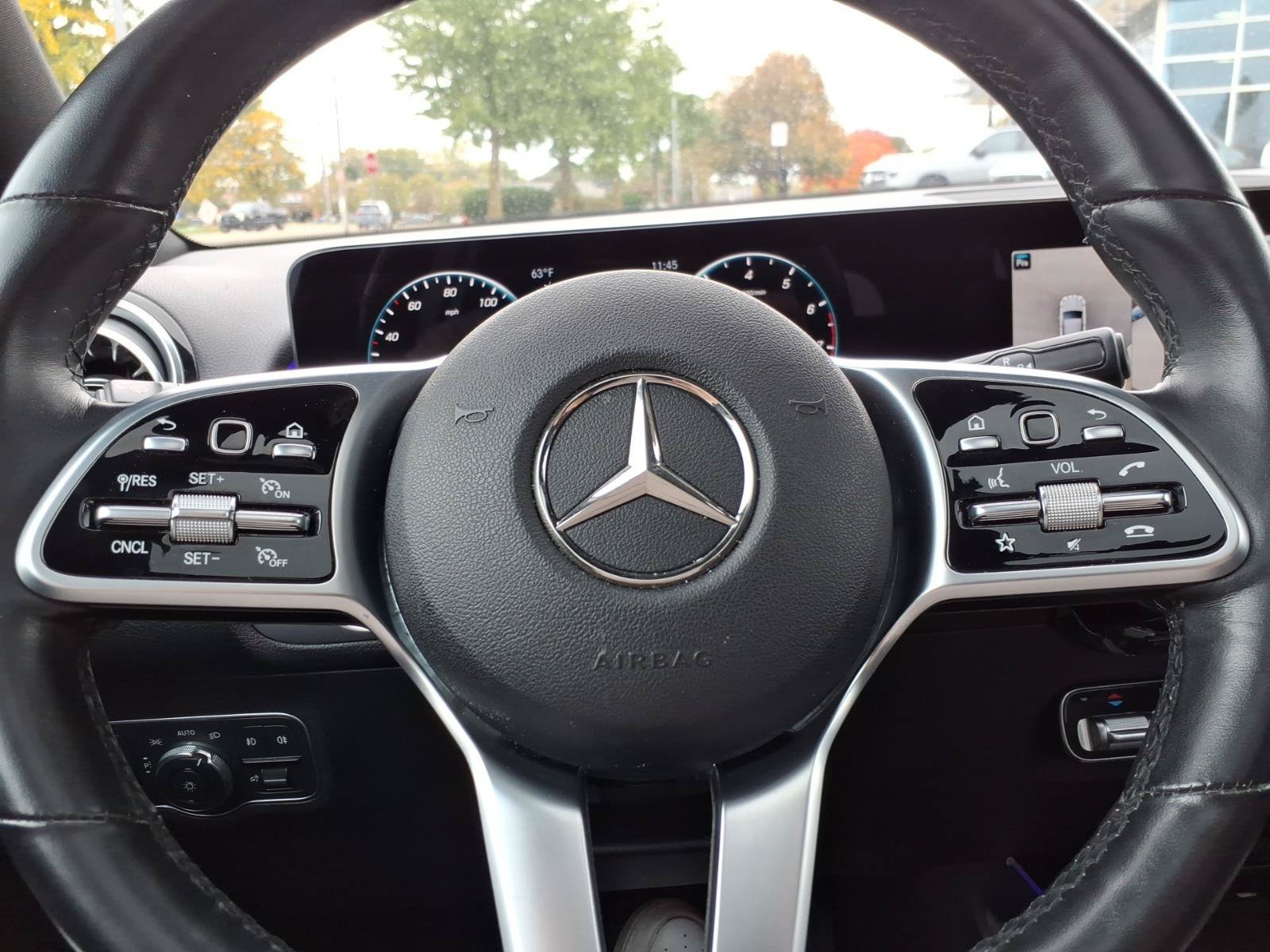 Certified 2023 Mercedes-Benz GLB 250 4MATIC image 24