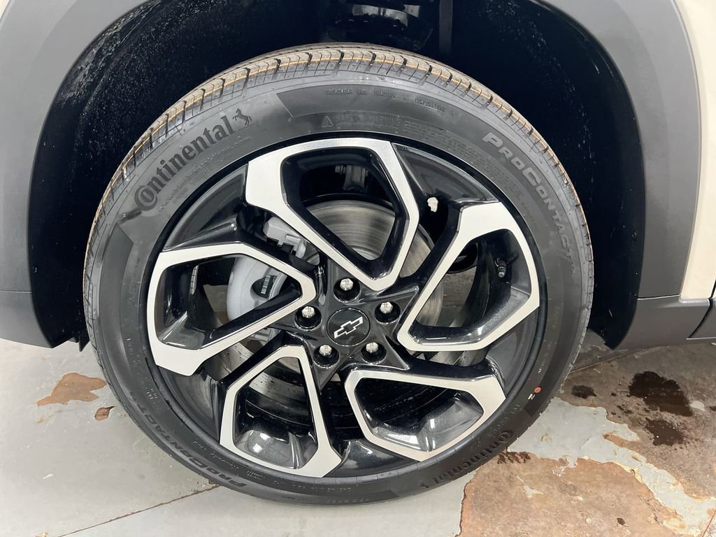 New 2026 Chevrolet Trax RS w/ Sunroof Package image 27