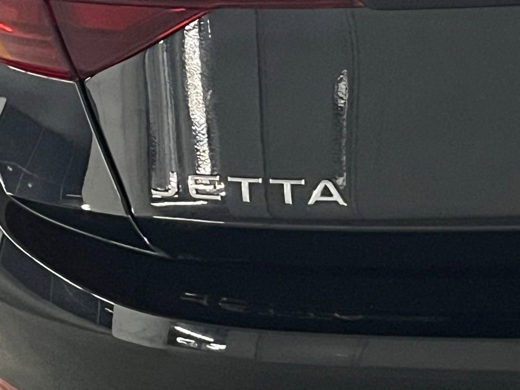 Certified 2023 Volkswagen Jetta S image 32