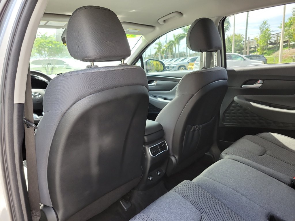 Used 2022 Hyundai Santa Fe SE FWD image 10